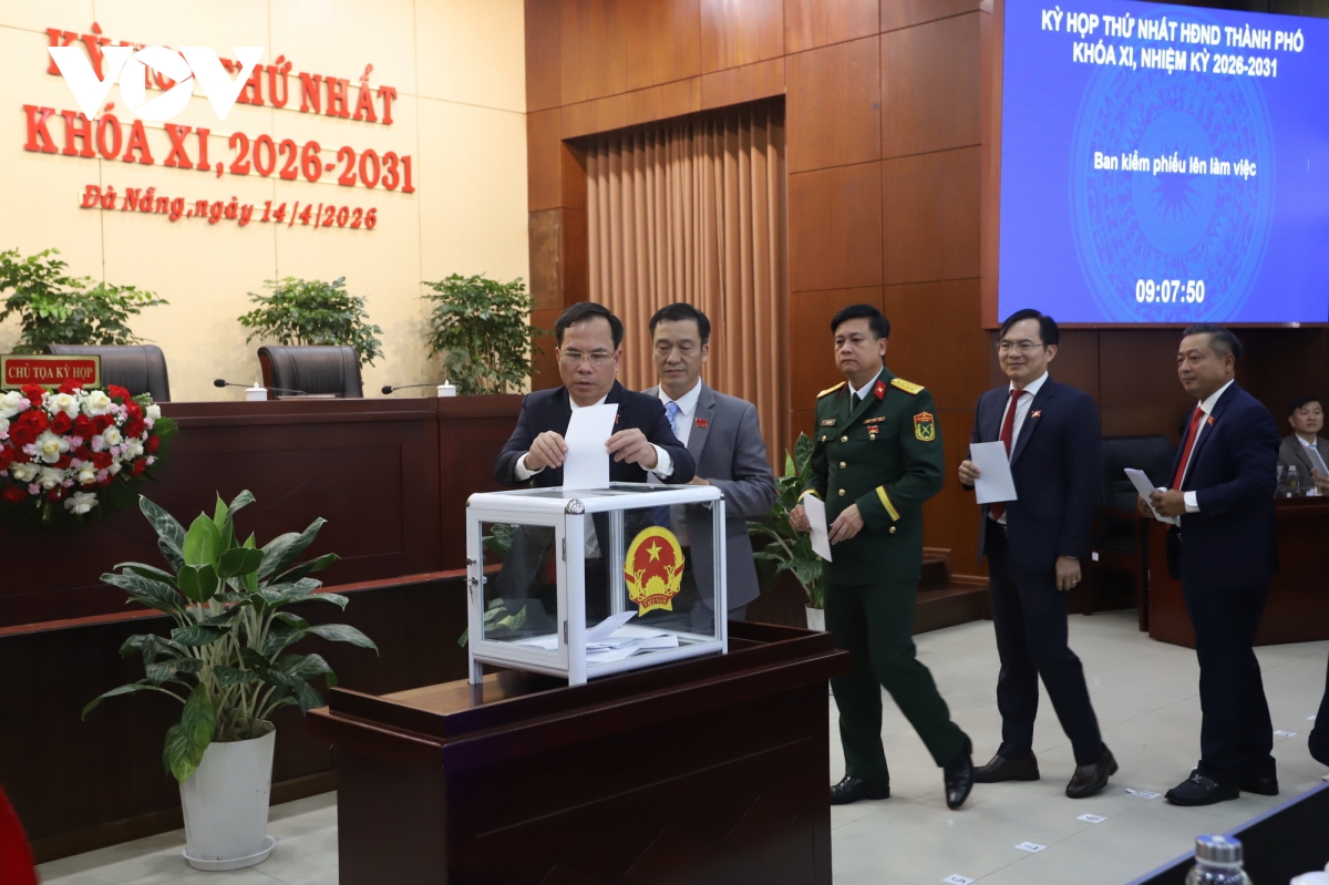 Ong nguyen Duc dung tai dac cu chu tich hDnd tp. Da nang hinh anh 2