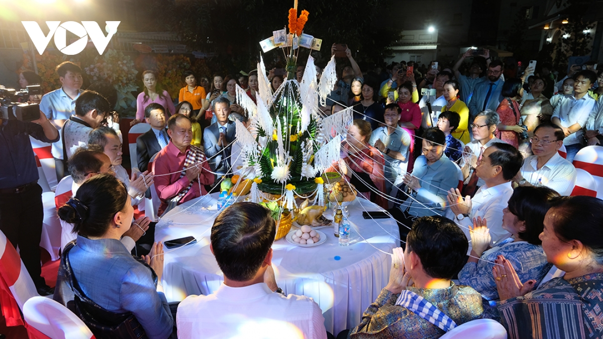 Da nang to chuc le hoi tet co truyen bunpimay lao hinh anh 4