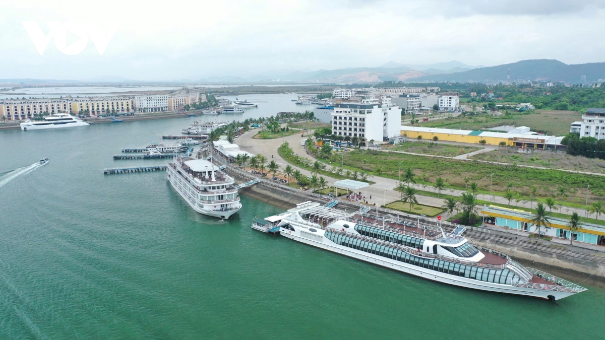 nang cap chat luong san pham va trai nghiem du lich ha long, quang ninh hinh anh 2