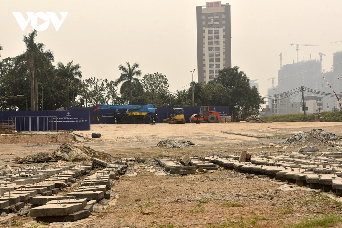 hien trang khu dat 20ha xay cong vien dau tien tai truc Dai lo canh quan song hong hinh anh 11