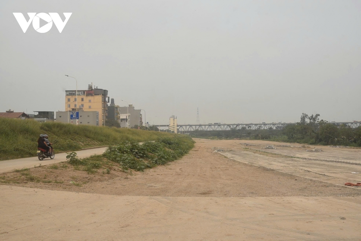 hien trang khu dat 20ha xay cong vien dau tien tai truc Dai lo canh quan song hong hinh anh 7