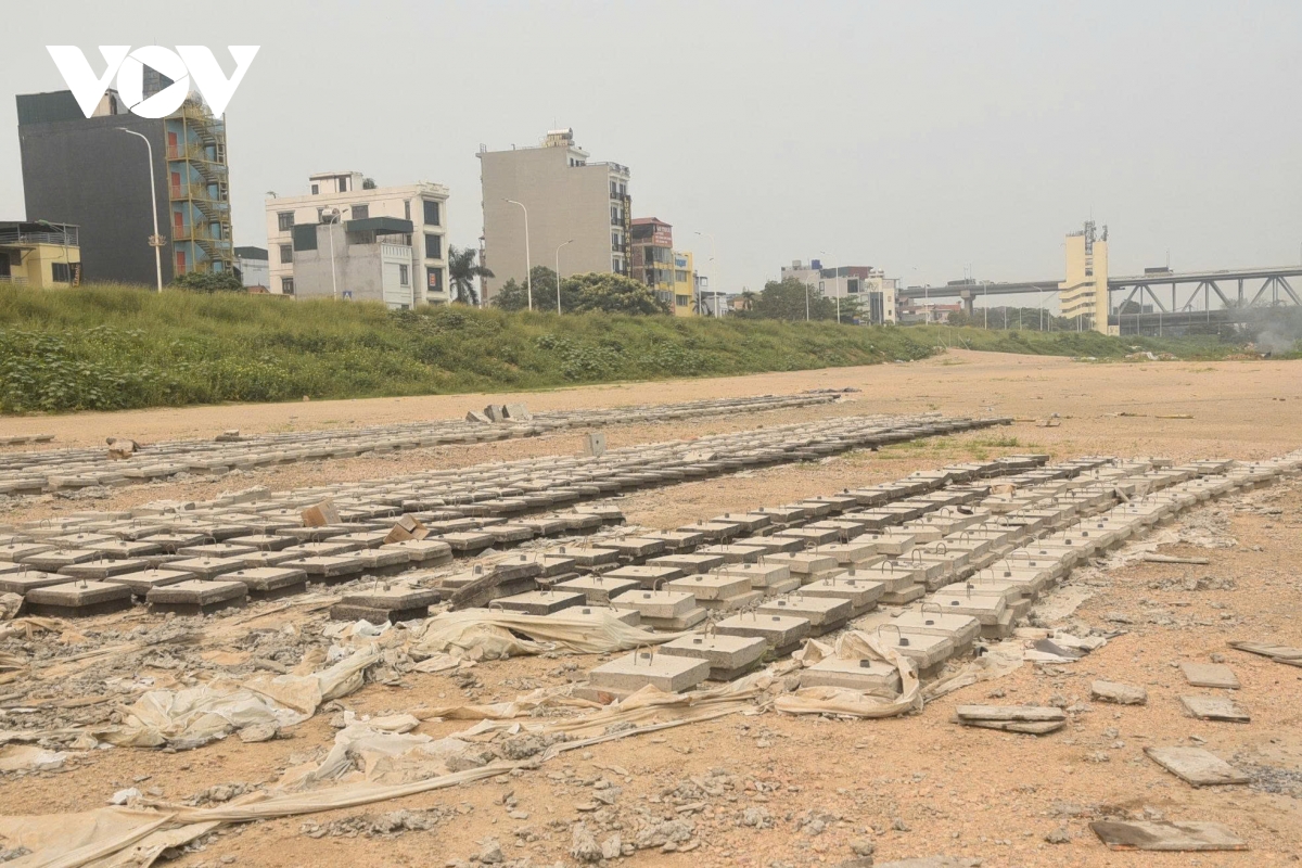 hien trang khu dat 20ha xay cong vien dau tien tai truc Dai lo canh quan song hong hinh anh 10