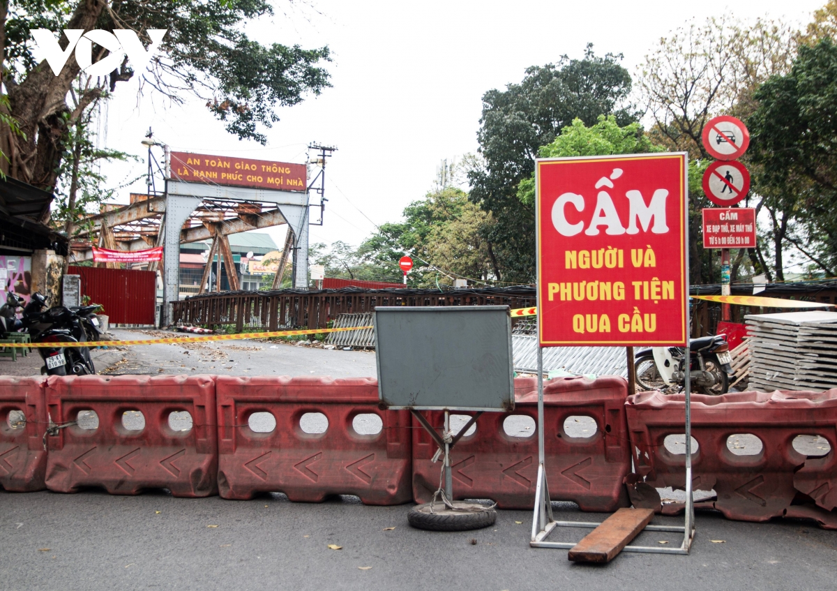 cau long bien thay ao moi khi duoc dai tu sau nhieu nam hinh anh 2