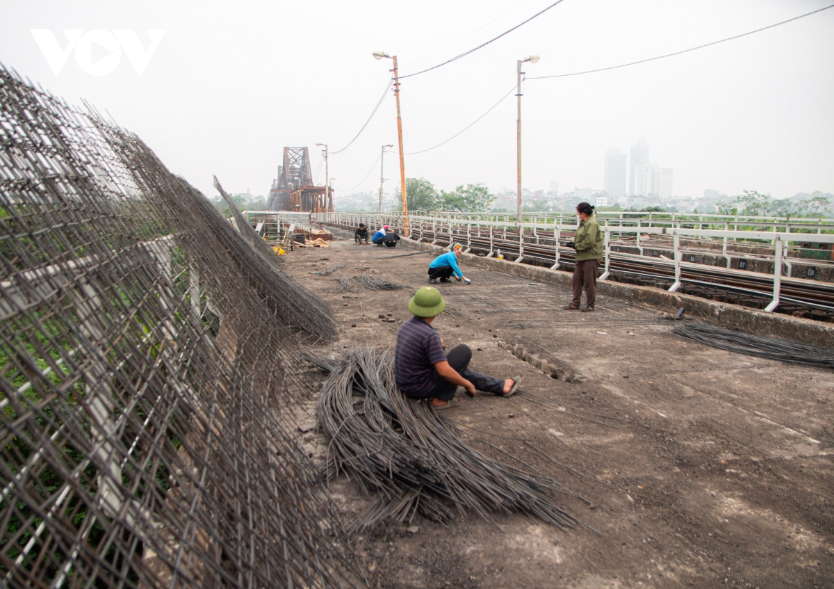 cau long bien thay ao moi khi duoc dai tu sau nhieu nam hinh anh 9