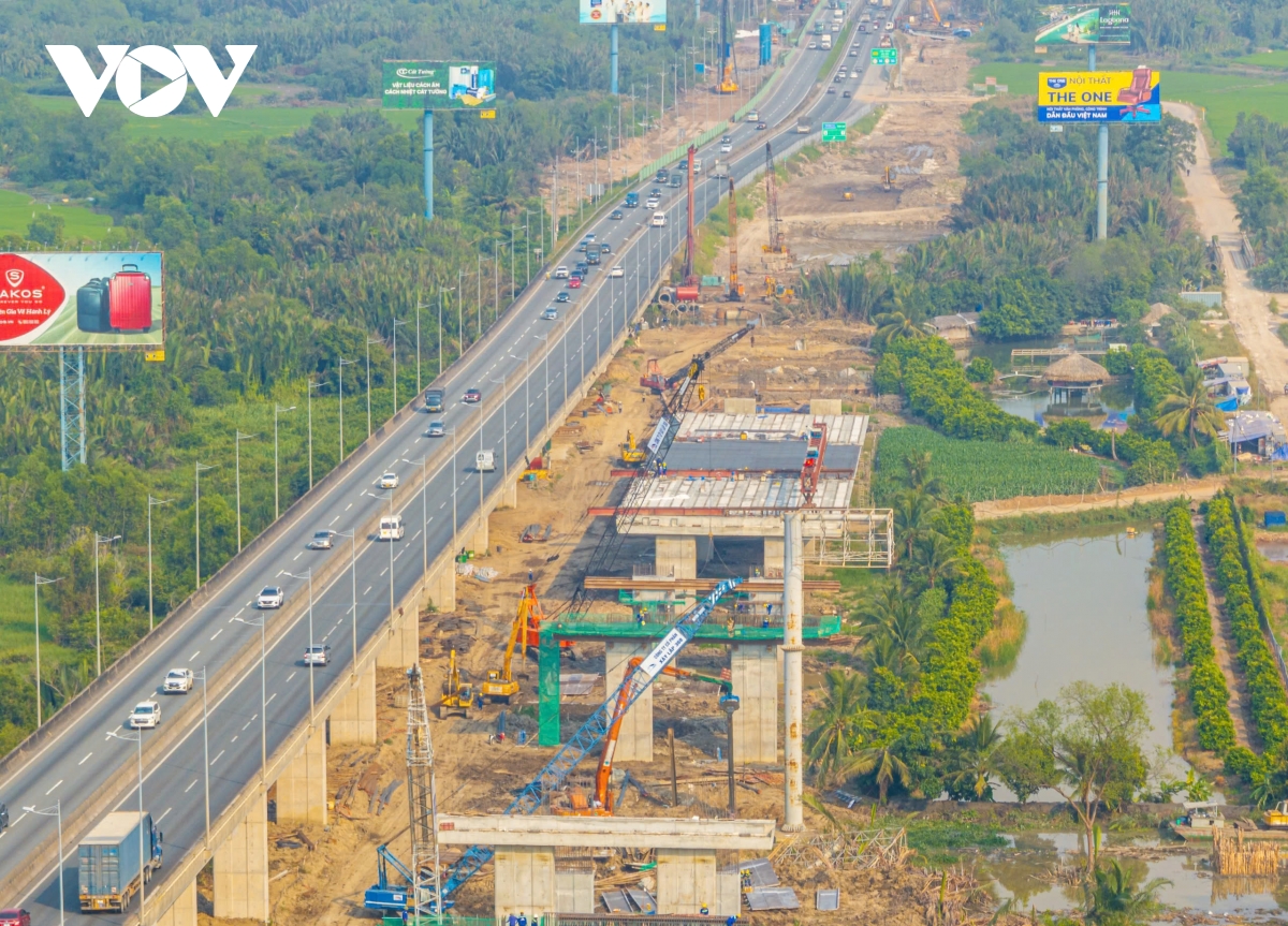 hoi ha tren cong truong cau long thanh 2, giai cuu cao toc tp.hcm - long thanh hinh anh 16