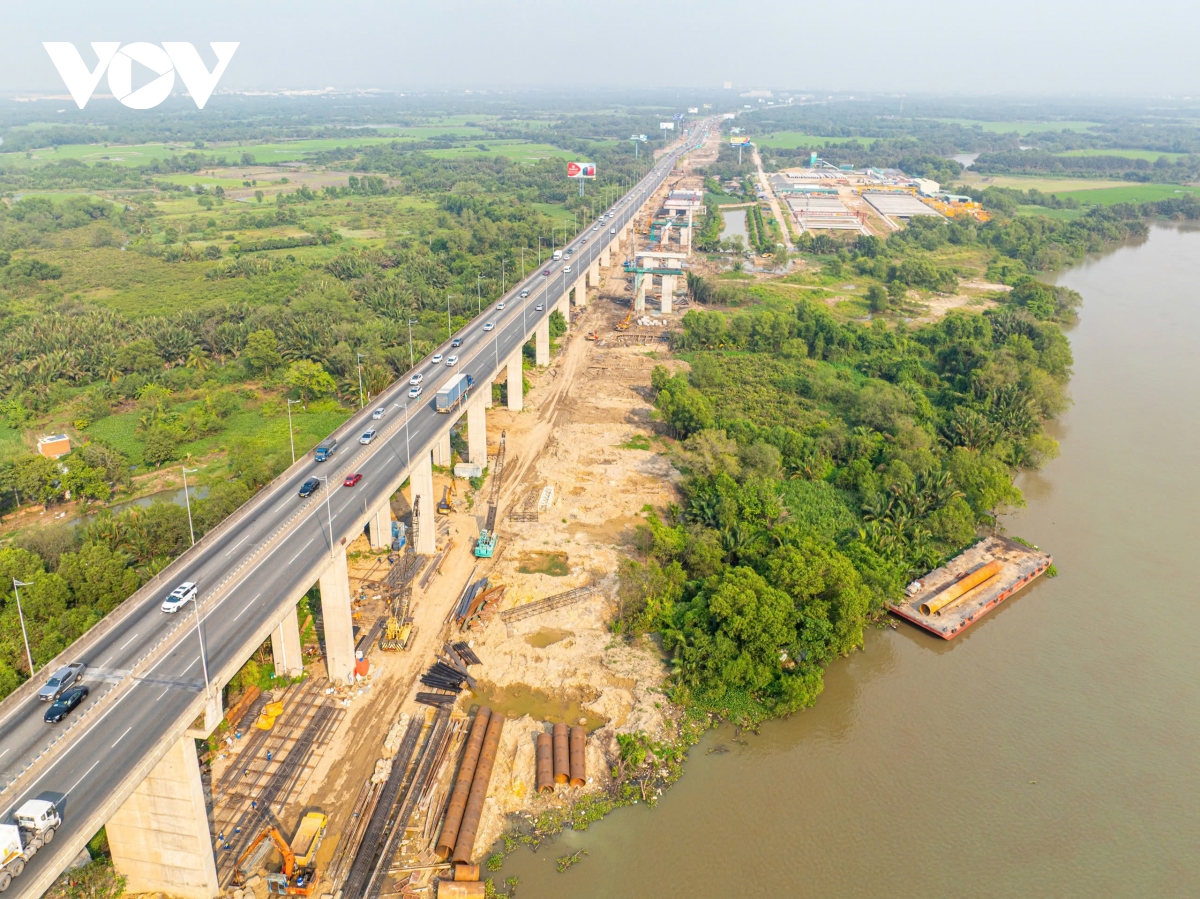 hoi ha tren cong truong cau long thanh 2, giai cuu cao toc tp.hcm - long thanh hinh anh 17