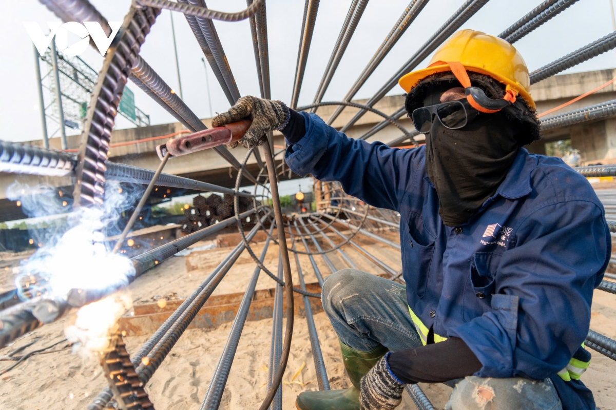 hoi ha tren cong truong cau long thanh 2, giai cuu cao toc tp.hcm - long thanh hinh anh 9