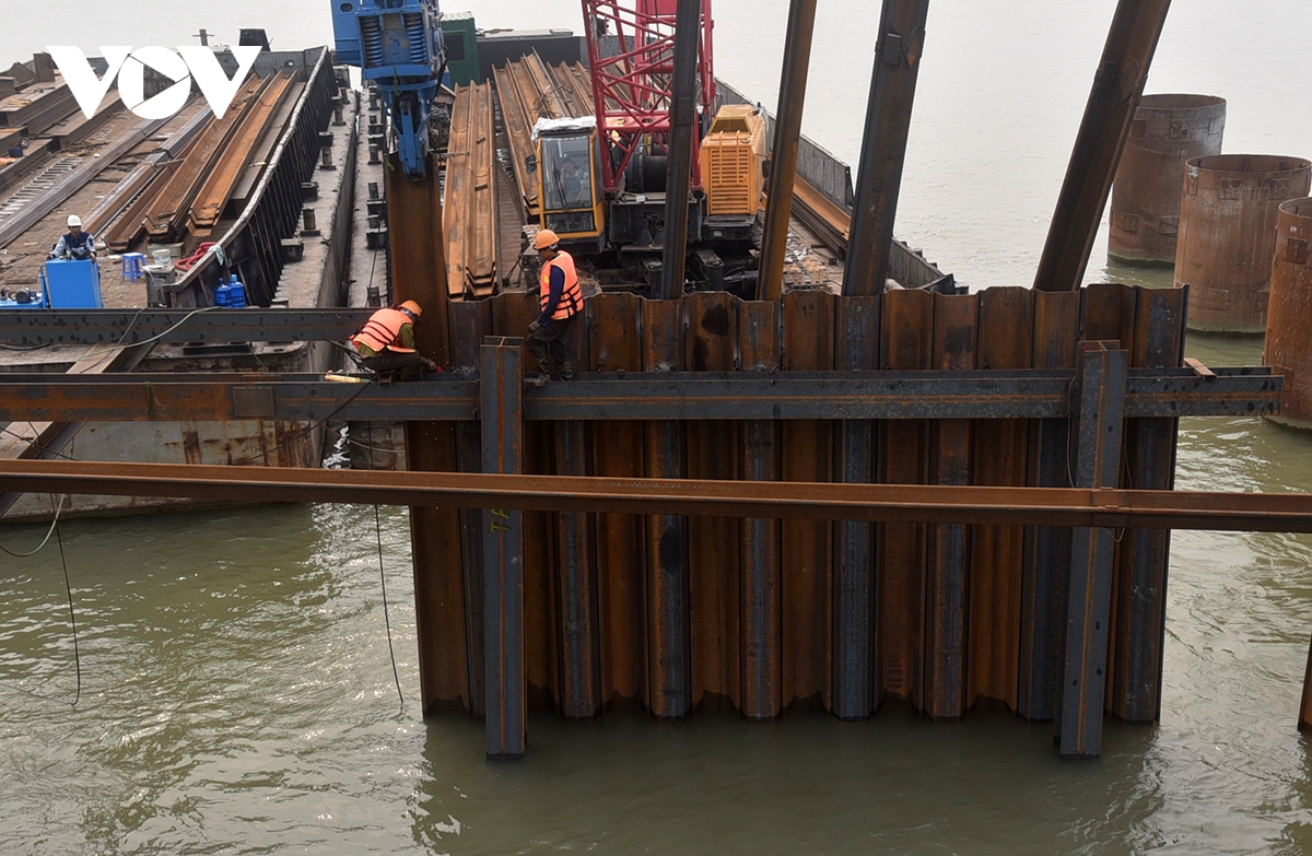 cau ngoc hoi tang toc thi cong truoc ap luc gia nhien lieu va vat lieu tang cao hinh anh 5