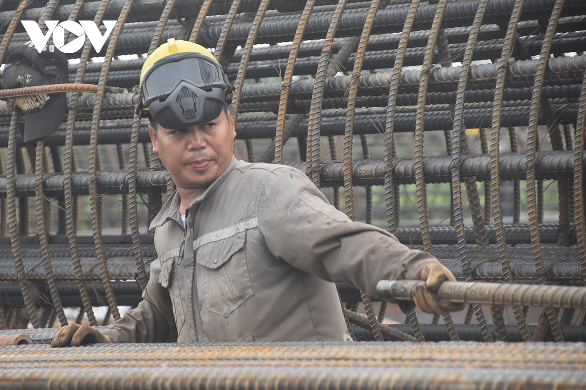 cau ngoc hoi tang toc thi cong truoc ap luc gia nhien lieu va vat lieu tang cao hinh anh 12