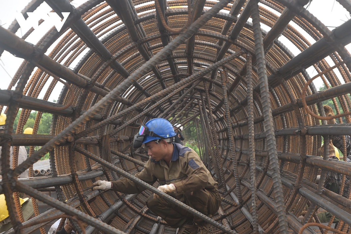 cau ngoc hoi tang toc thi cong truoc ap luc gia nhien lieu va vat lieu tang cao hinh anh 7