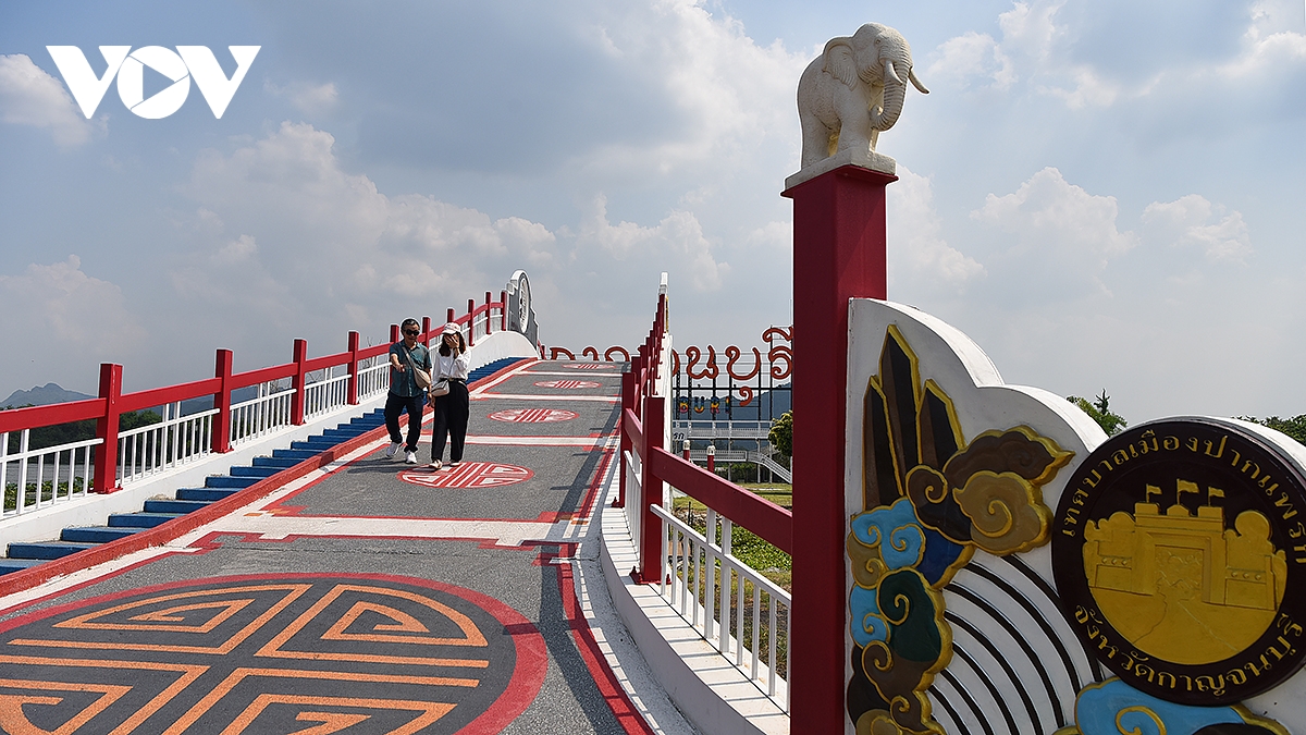 lang du lich lin chang, diem den kham pha van hoa viet hap dan tai thai lan hinh anh 10