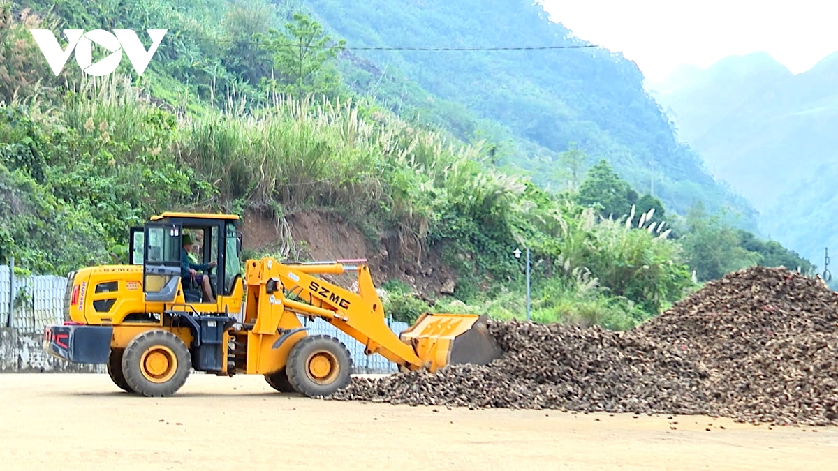 go nut that dau ra cho nong san vung cao lai chau hinh anh 5