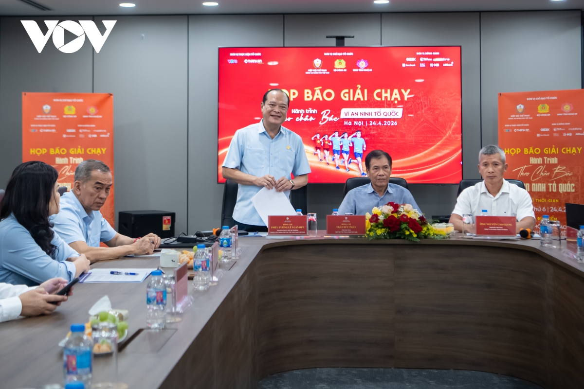 hon 3.000 vDv tham du giai chay hanh trinh theo chan bac vi an ninh to quoc hinh anh 3