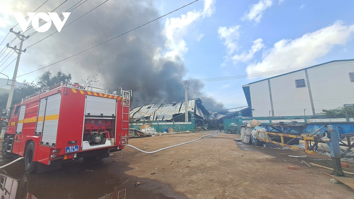 kip thoi khong che vu chay lon tai khu kinh te nhon hoi, gia lai hinh anh 1