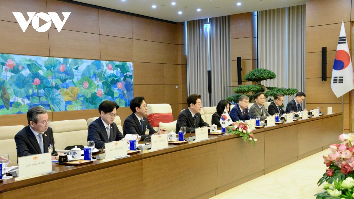 chu tich quoc hoi tran thanh man hoi kien tong thong han quoc lee jae myung hinh anh 9