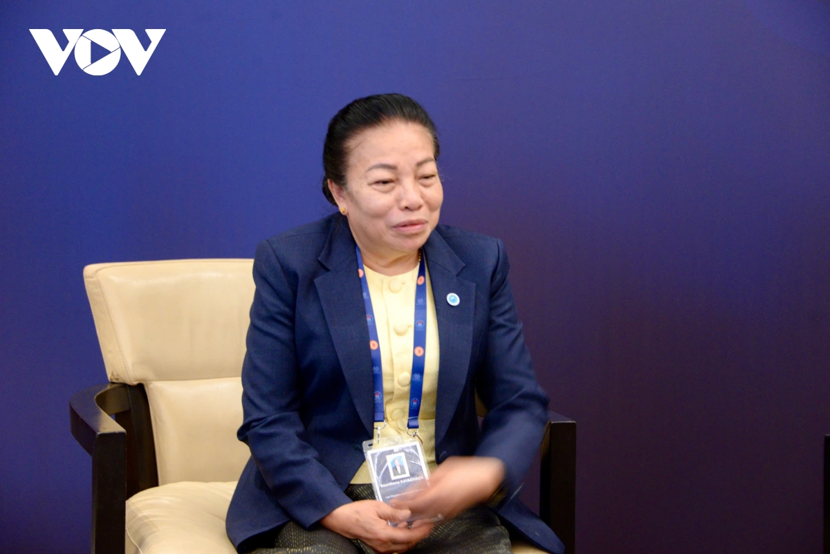 chu tich quoc hoi tran thanh man tiep pho chu tich quoc hoi lao sounthone xayachak hinh anh 4