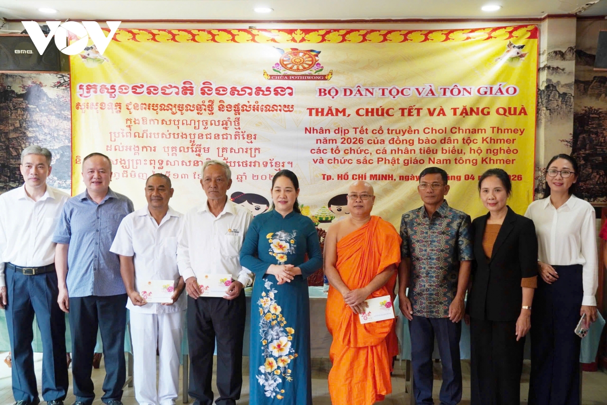 tet chol chnam thmay la dip that chat them tinh doan ket, gan ket giua dao va doi hinh anh 1