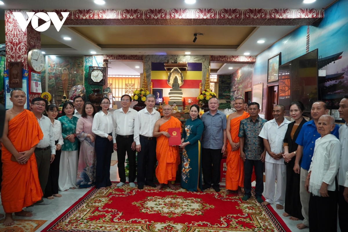 tet chol chnam thmay la dip that chat them tinh doan ket, gan ket giua dao va doi hinh anh 2