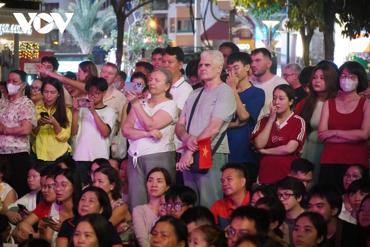 xuc dong, tu hao chuong trinh nghe thuat ky niem 51 nam thong nhat dat nuoc hinh anh 5