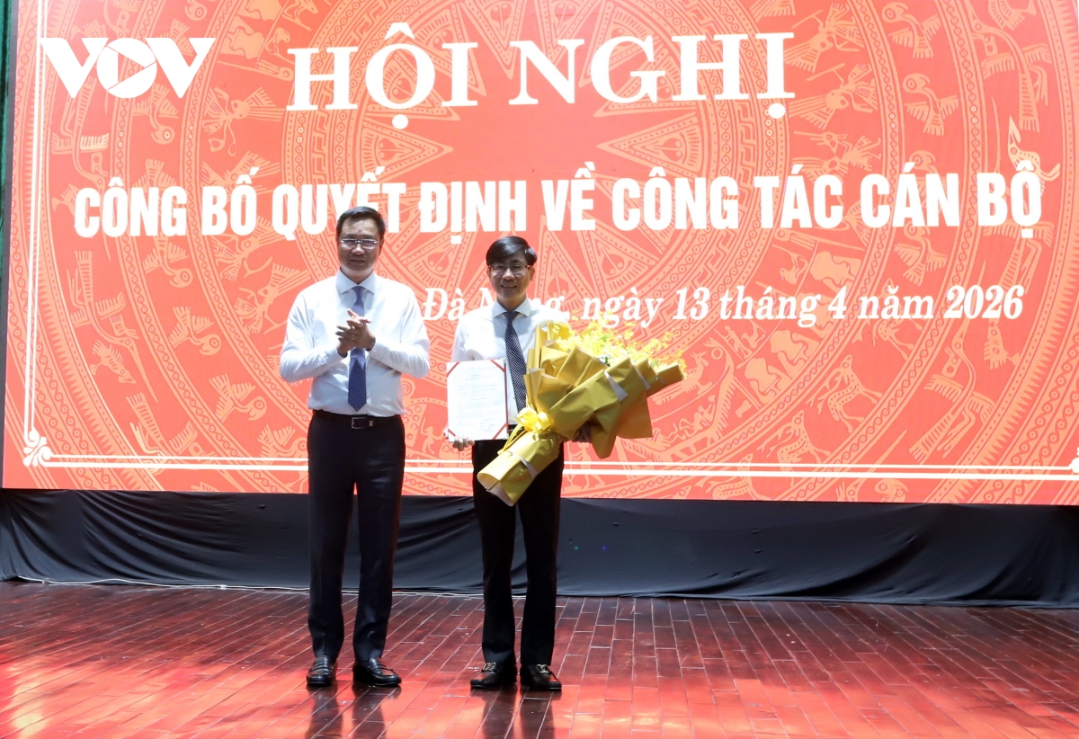 Ong tran thang loi giu chuc chu nhiem Uy ban kiem tra thanh uy Da nang hinh anh 1