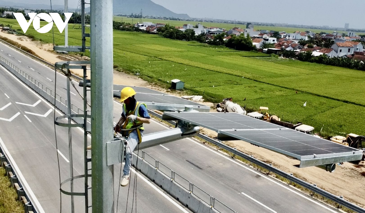 cao toc chi thanh - van phong qua Dak lak tang toc ve dich dip 30 4 hinh anh 8