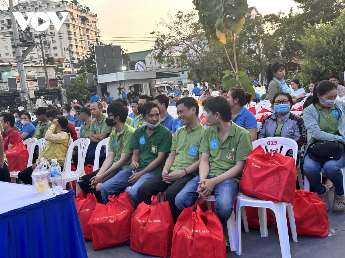 Doi moi sang tao va Doi thoai thang 5 - diem nhan cua thang cong nhan tai tp.hcm hinh anh 2