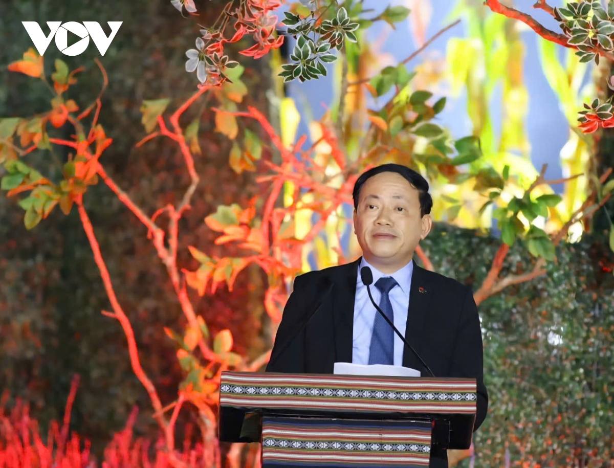 chuong trinh nghe thuat Dai ngan reo ton vinh suc manh dai doan ket cac dan toc hinh anh 1