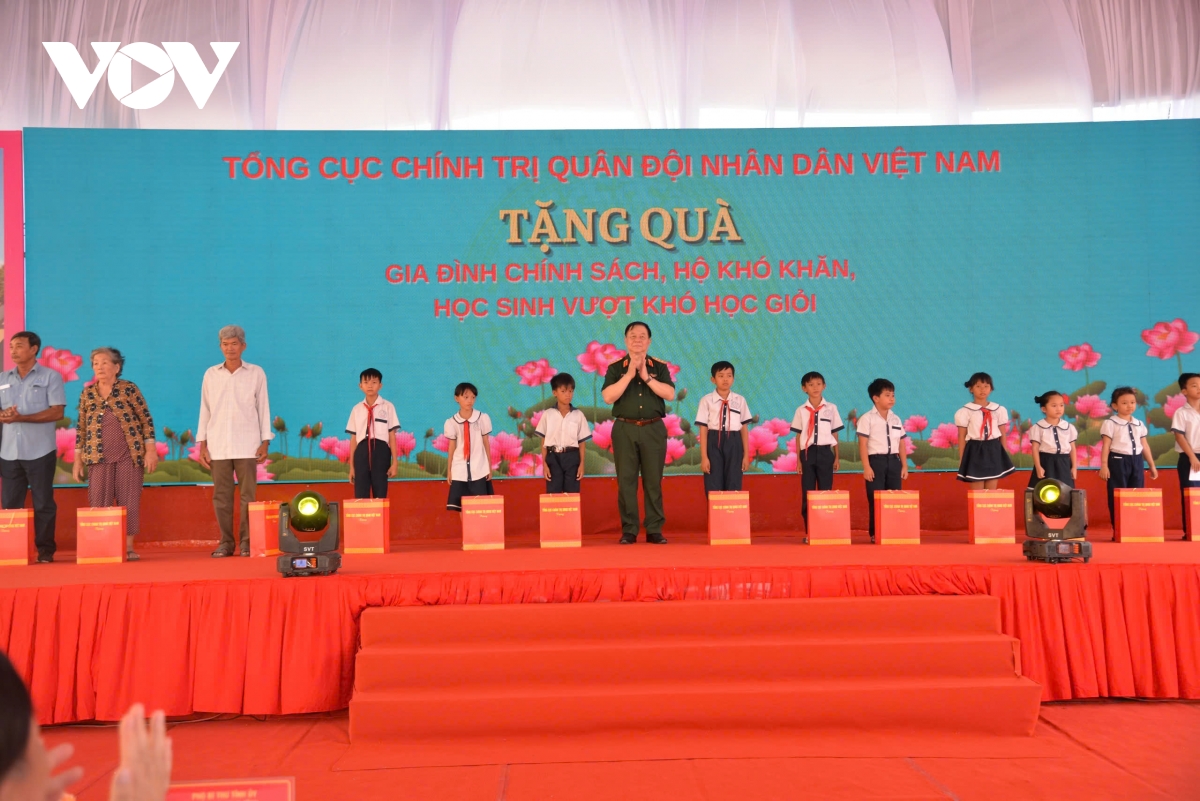 Dai tuong nguyen trong nghia du le khoi cong truong tan Dong o Dong thap hinh anh 3