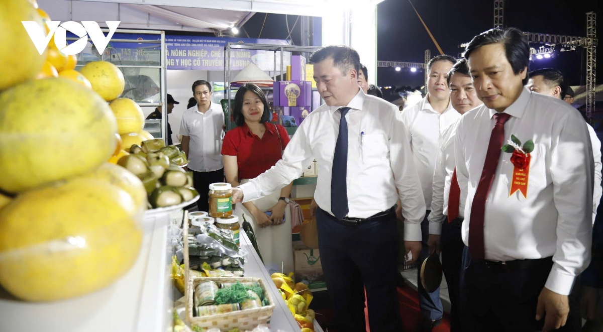 phu tho dam bao cac dieu kien phuc vu du khach dip le hoi Den hung 2026 hinh anh 3