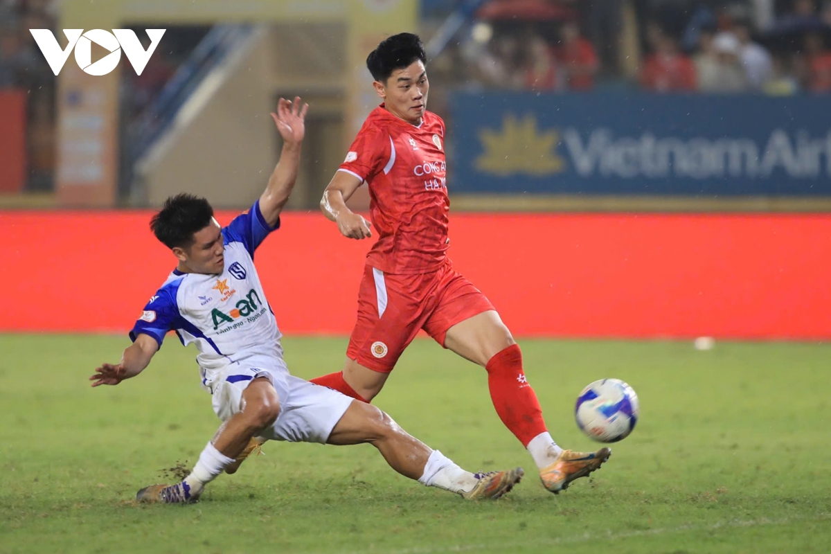 truc tiep cahn 4-1 slna Dinh bac lap hat-trick hinh anh 6