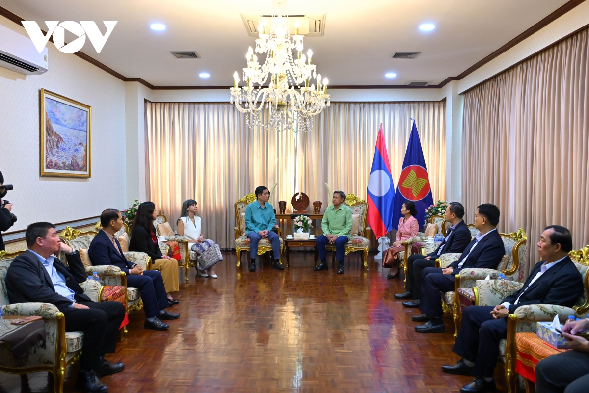 Dai su quan viet nam tai thai lan chuc tet co truyen cua lao hinh anh 1