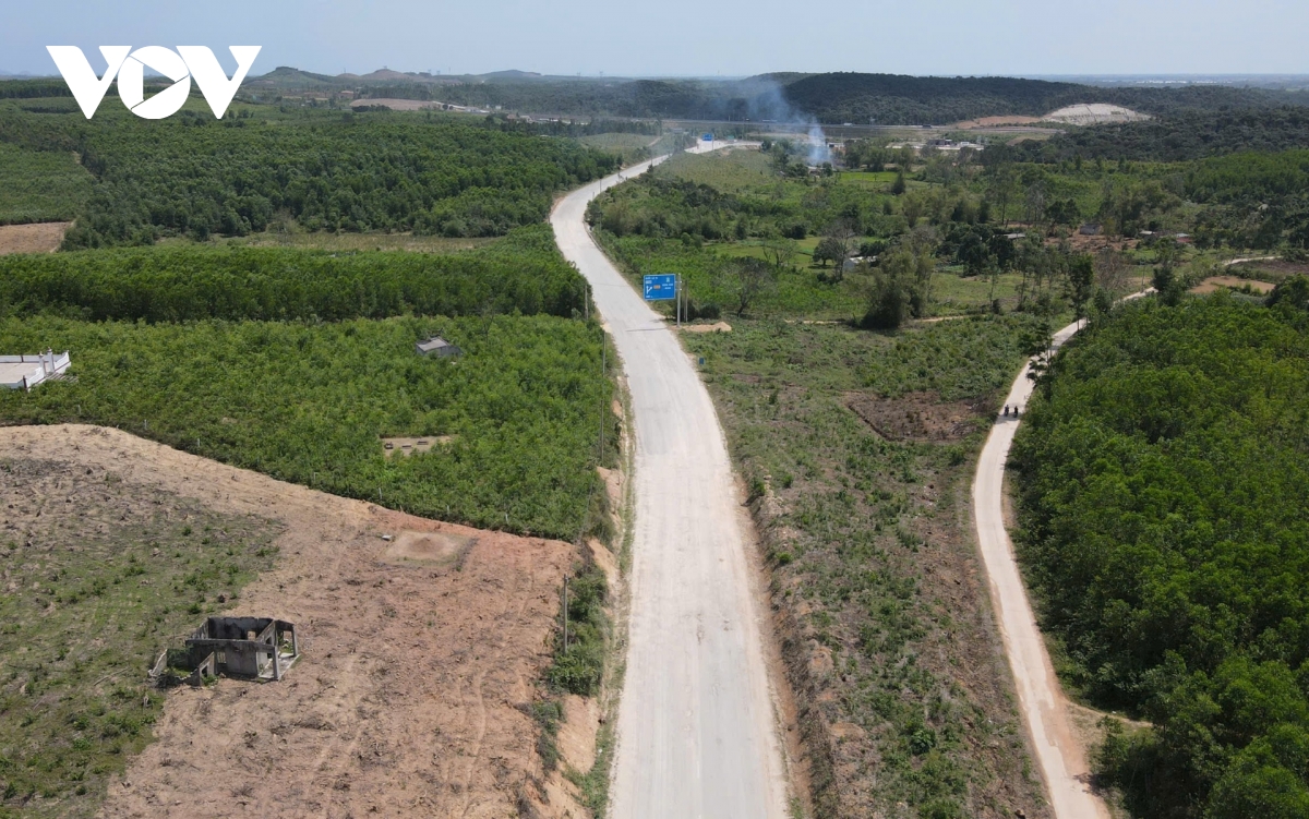 Duong xuyen A xuong cap nghiem trong lam dao lon cuoc song nguoi dan hinh anh 1