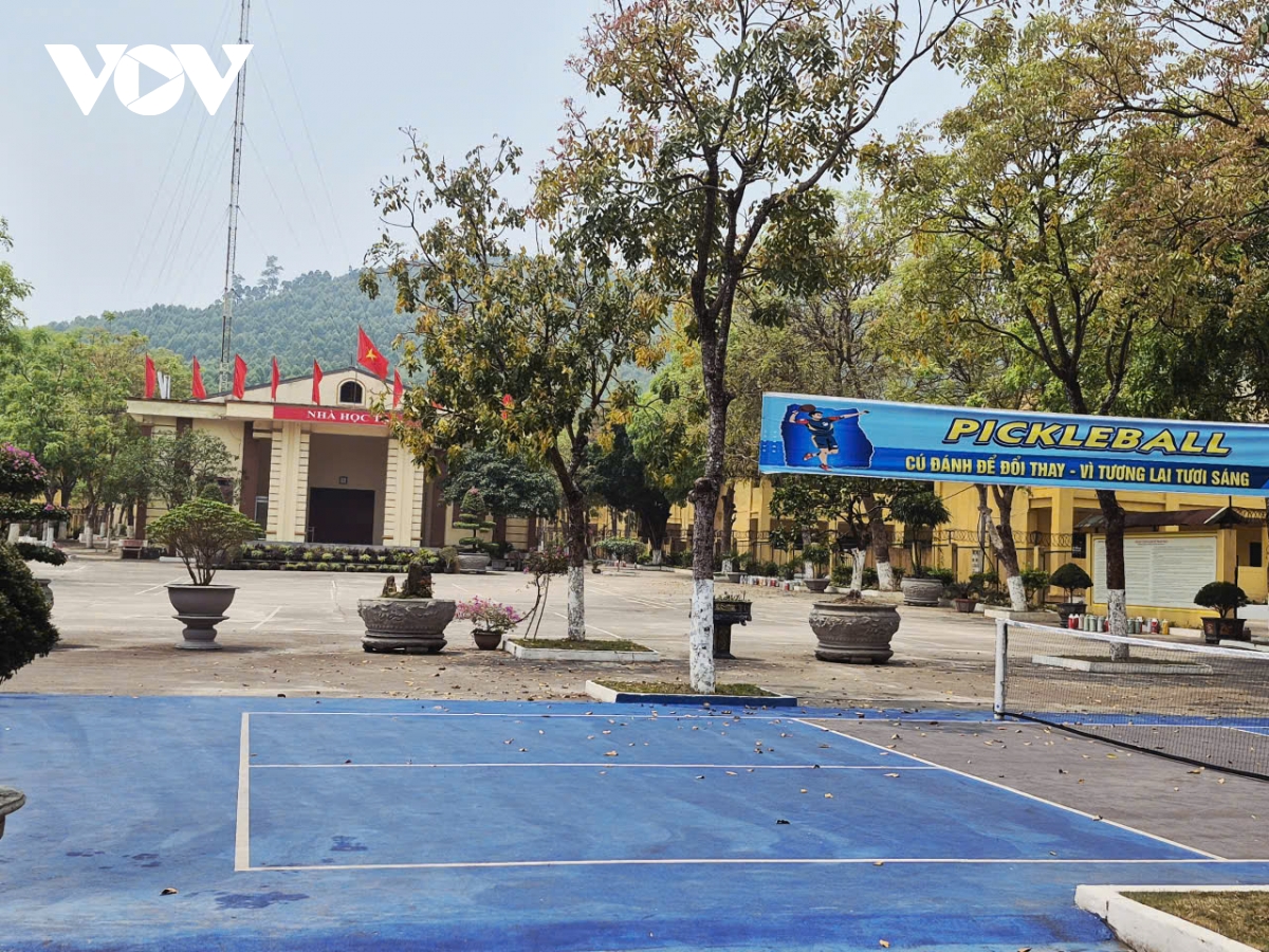 trai giam vinh quang - noi don nhung manh doi lam loi hinh anh 2