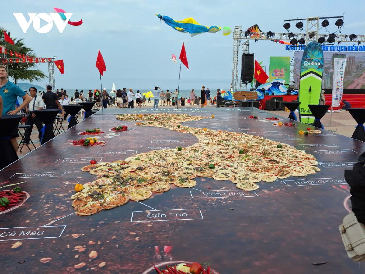  khai truong mua du lich bien Da nang 2026 hinh anh 4