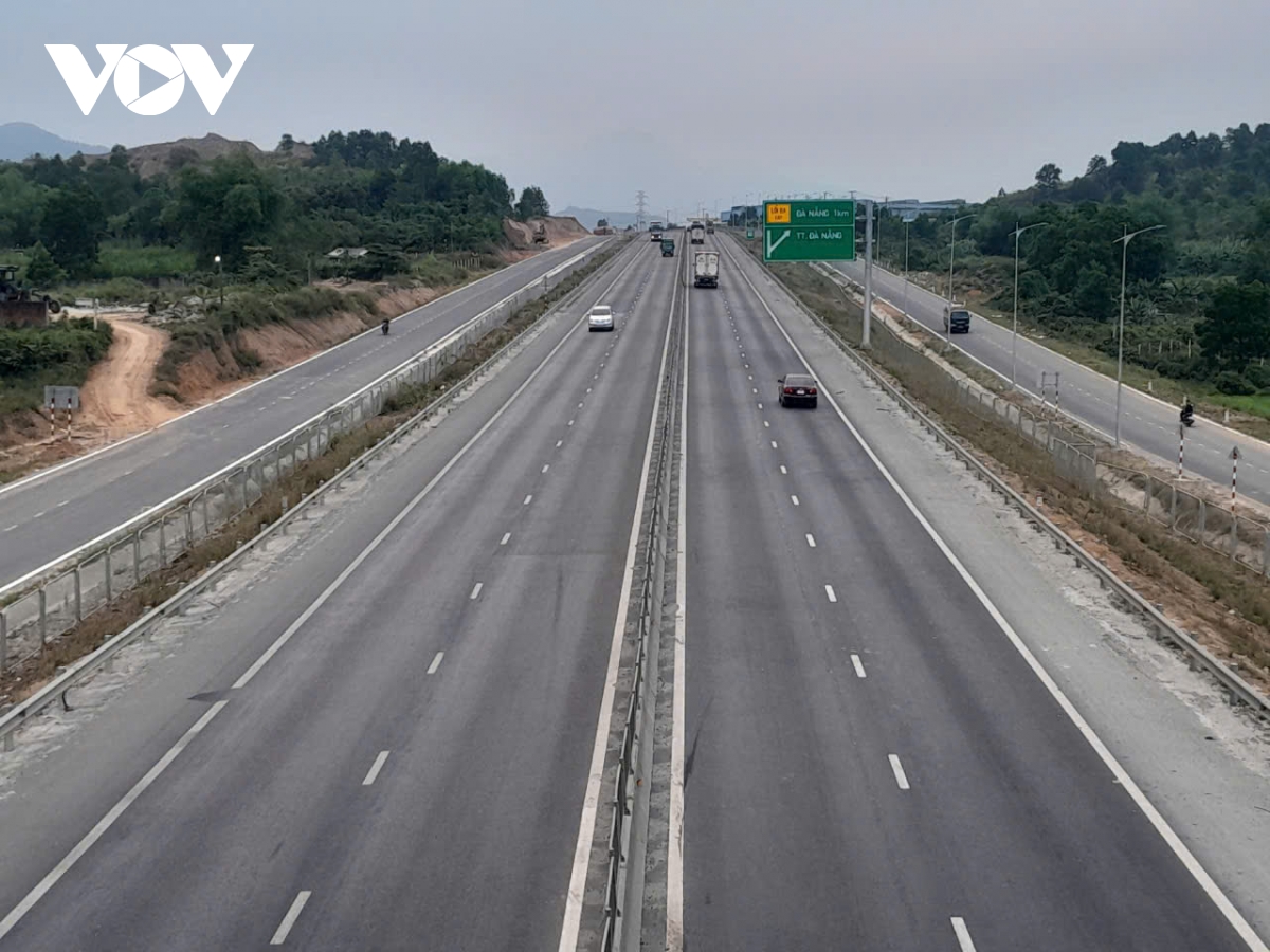 cam xe may, xe tho so, nguoi di bo vao cao toc hoa lien-tuy loan hinh anh 3