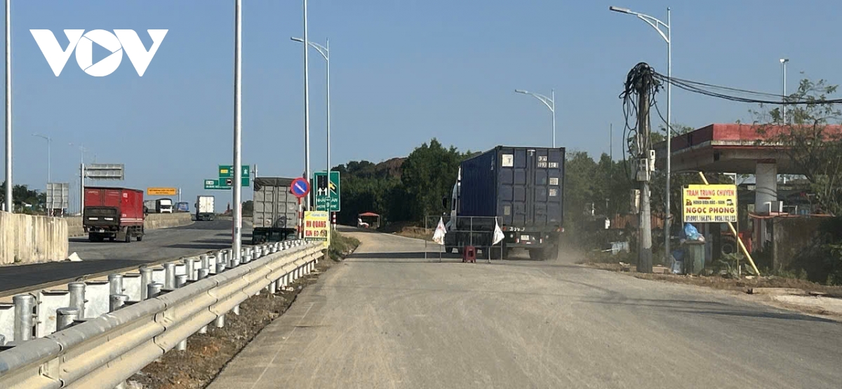 cam xe may, xe tho so, nguoi di bo vao cao toc hoa lien-tuy loan hinh anh 4