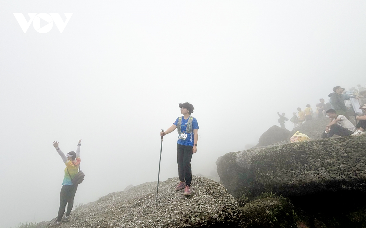 hon 1.000 nguoi chinh phuc dinh di san yen tu hinh anh 10