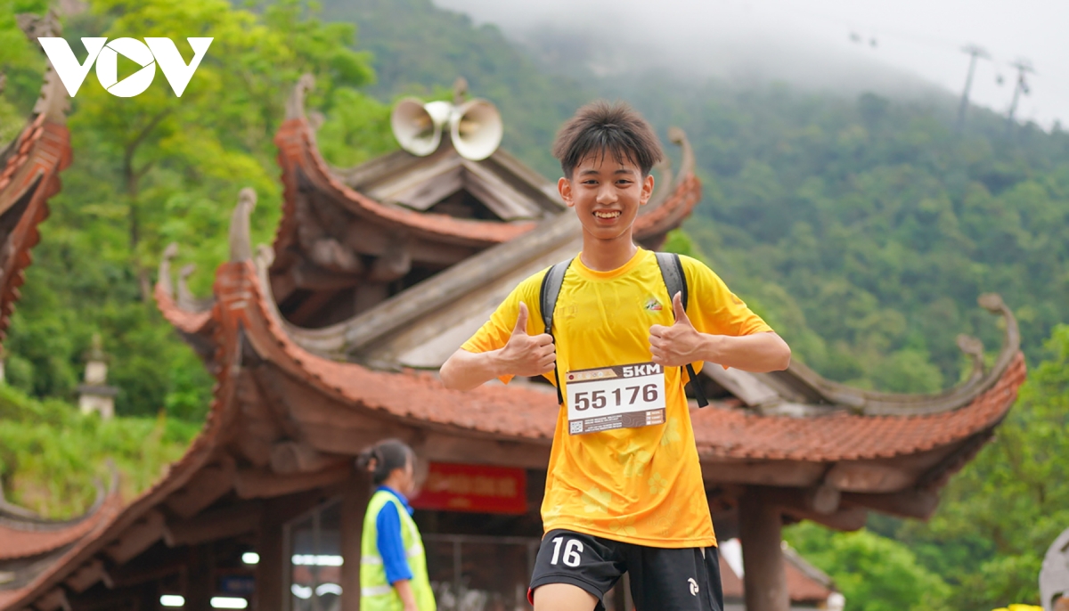 hon 1.000 nguoi chinh phuc dinh di san yen tu hinh anh 5