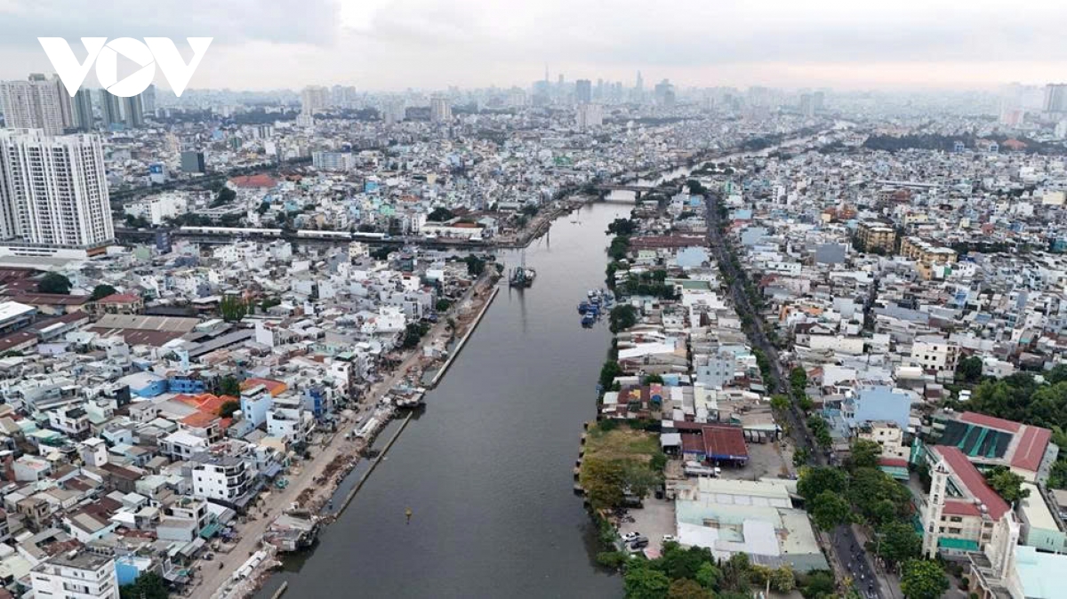 bo bac kenh Doi lot xac cham vi nut that mat bang hinh anh 11