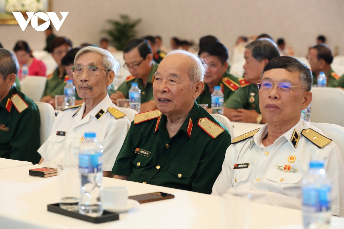 tp.hcm mong muon cac tuong linh, nhan chung lich su gop y, hien ke phat trien hinh anh 4