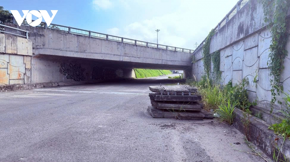 ham chui tram 2 huyet mach cua ngo bien thanh bai tap ket, sua chua xe tai hinh anh 3