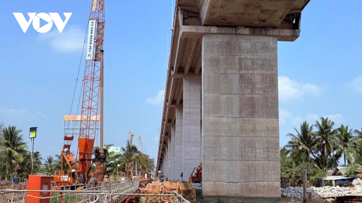 cau long thanh bi qua tai, co dau hieu xuong cap gay lo ngai ve an toan hinh anh 4