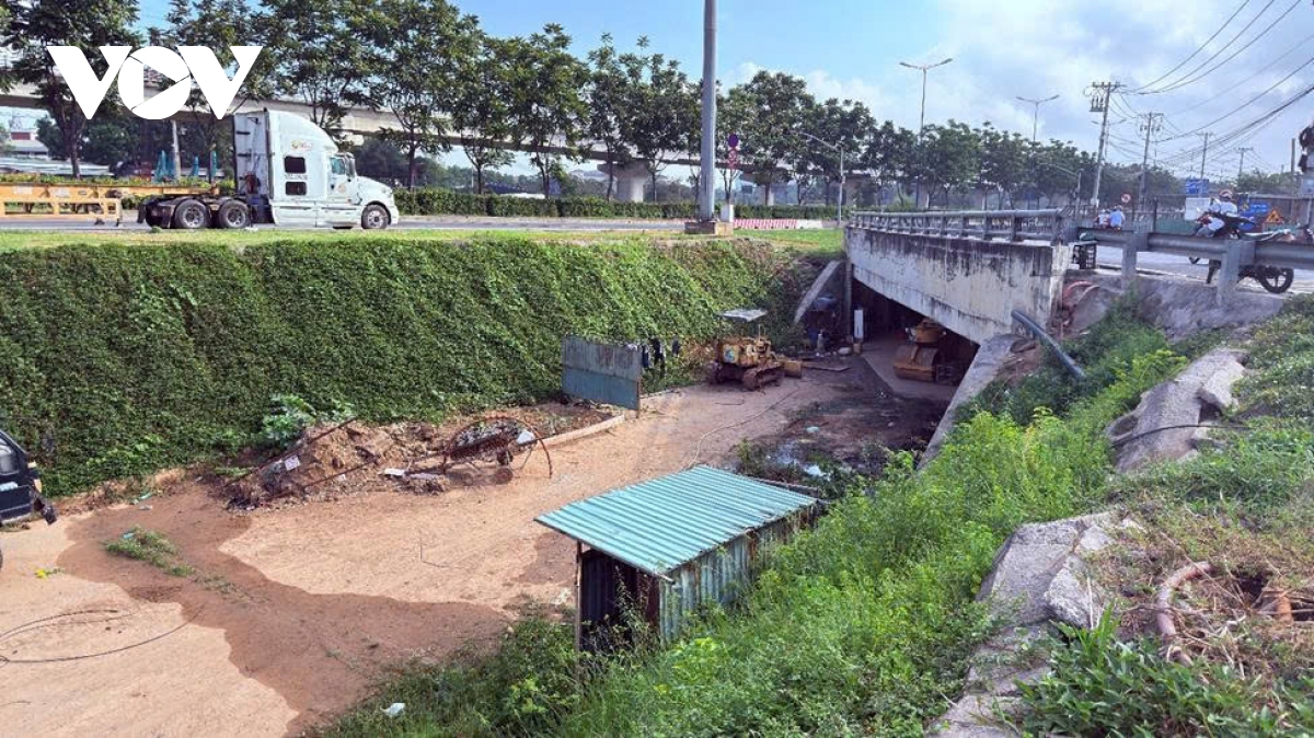 ham chui tram 2 huyet mach cua ngo bien thanh bai tap ket, sua chua xe tai hinh anh 7