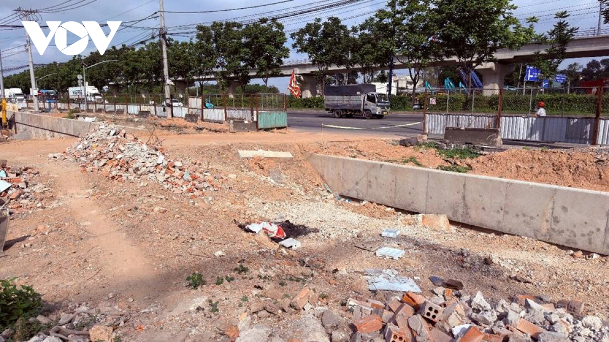 ham chui tram 2 huyet mach cua ngo bien thanh bai tap ket, sua chua xe tai hinh anh 9