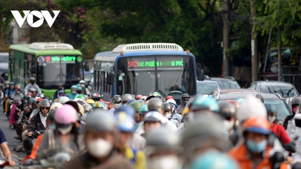 mien phi xe buyt - tao cu hich cho giao thong cong cong tp.hcm hinh anh 2