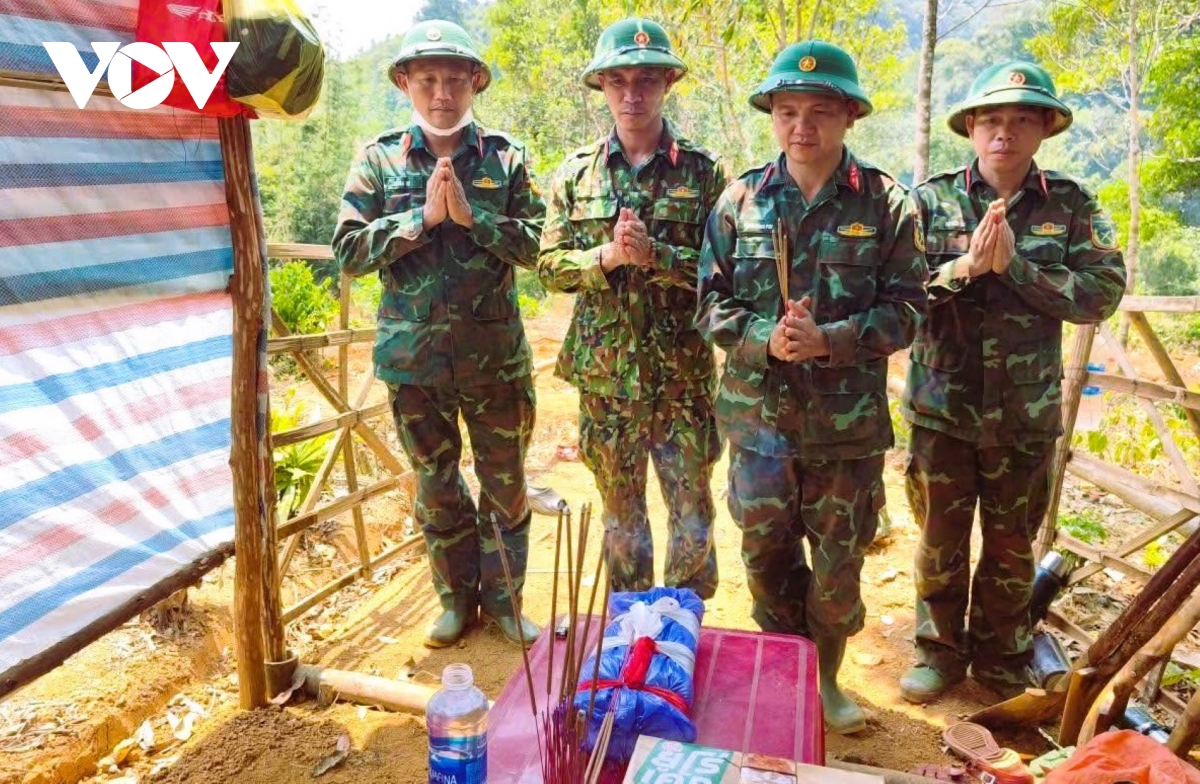 phat hien nhieu hai cot liet si tai xa huong lap, tinh quang tri hinh anh 1