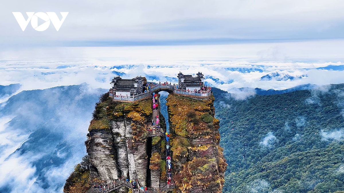 nui pham tinh mot trong ngu dai danh son phat giao o trung quoc hinh anh 6