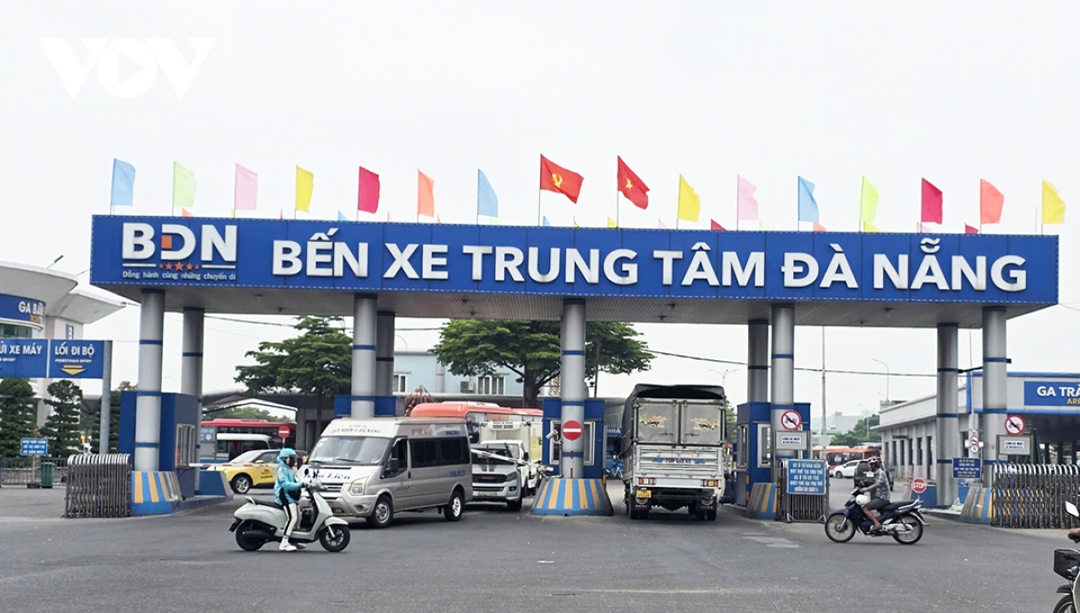 Da nang dam bao phuong tien van tai phuc vu nguoi dan, du khach ky nghi le hinh anh 3