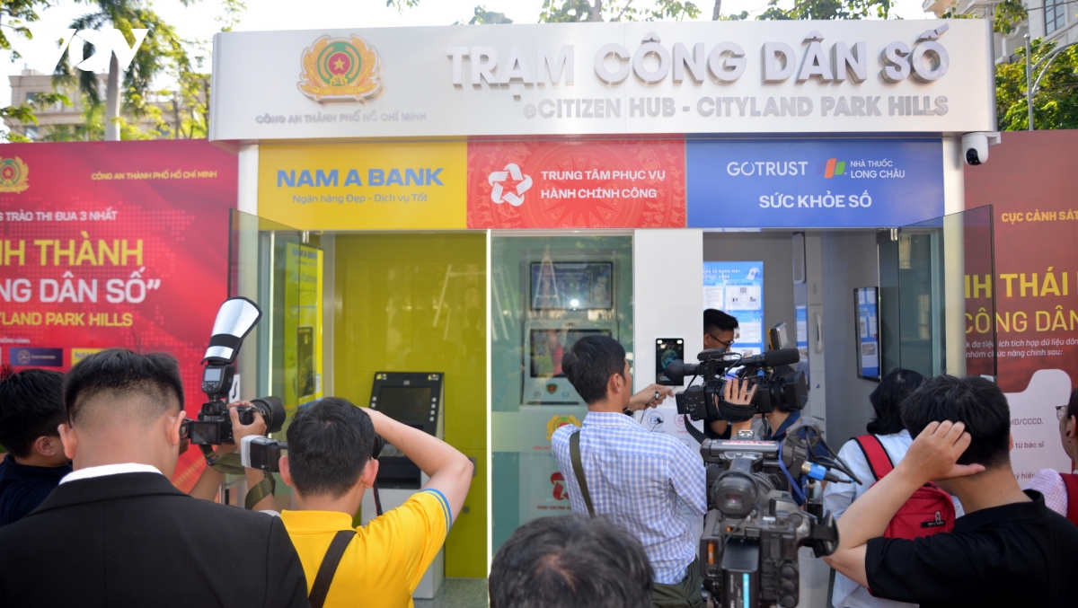 Trạm Công Dân Số đưa y tế số, dịch vụ công vào từng khu dân cư