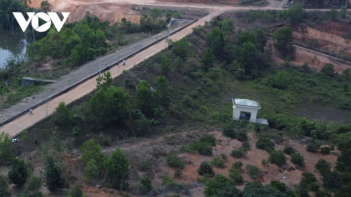 se cuong che thu hoi dat de giai cuu ho chua nuoc Darana sau 4 nam tro day hinh anh 1